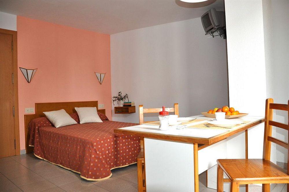 Aparthotel Safari Calella Dış mekan fotoğraf